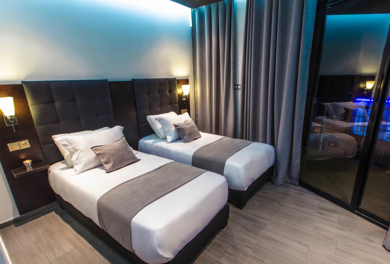 Double or Twin Room with City View,662547540:JPEG